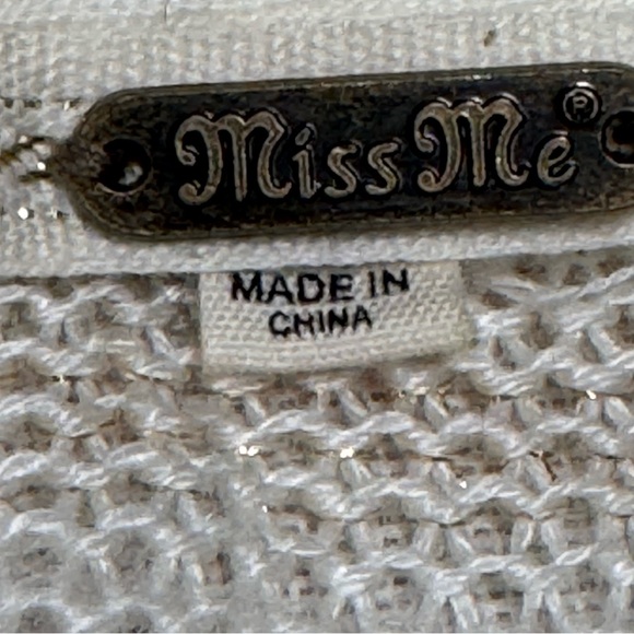 Miss Me Loose Crochet Sheer Sweater Cream Color Long Sleeve V Neck Medium - Picture 9 of 13